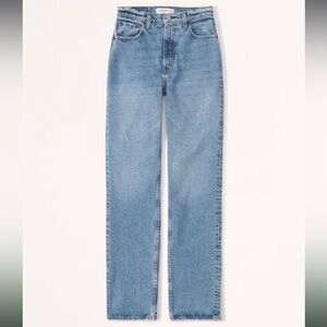 A&F 90’s Straight Ultra High Rise in 26/2